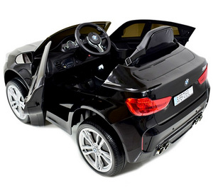 Детский черный электромобиль BMW X6M с пультом (3 фото из 4)
