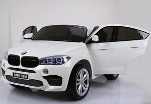 Детский булый электромобиль BMW X6M 2199 с пультом (2 фото из 3)