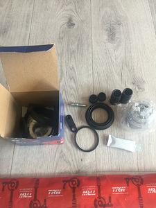 BMW E65 piduri rem komplekt (4 foto / 4)