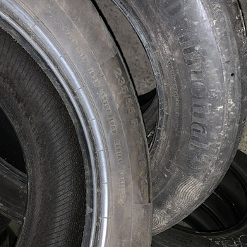 Continental 235/55 R17