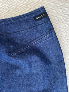 Юбка джинсовая GUESS (3 фото из 3)