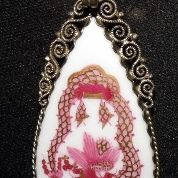Meissen pendant