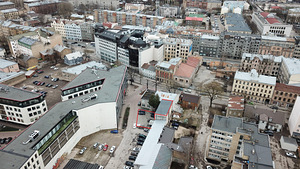 Дом рядом с «Кварталом баронов», в центре Риги. (3 фото из 14)