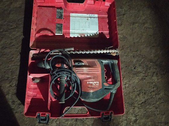 Перфоратор Hilti TE 70