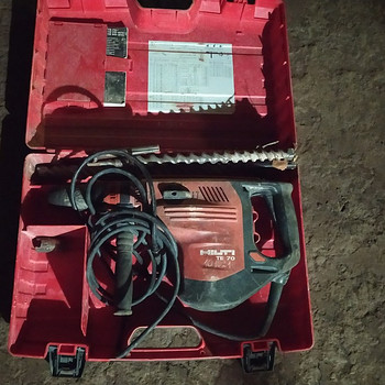 Перфоратор Hilti TE 70