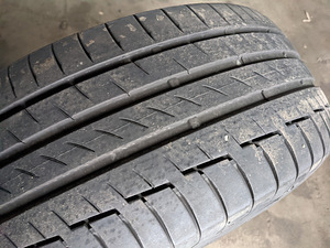 Audi Q7 veljed R18/255/60 5x112 +CONTINENTAL PREMIUM CONTACT (4 foto / 8)
