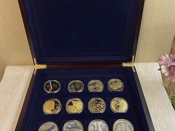 Kollekt. kullat.(24 karaad) medalitest ajaloost (12) sertif.