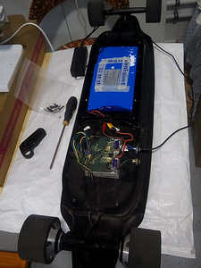 Elektrisõidukite akude müük (2 foto / 6)