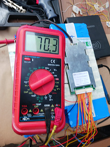 Elektrisõidukite akude müük (5 foto / 6)