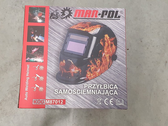 Сварочная маска с самозатемняющимся стеклом. Новинка.