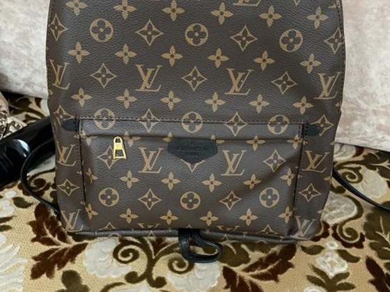 Uus Louis Vuitton kott. Nahk