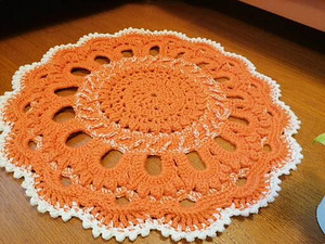 Ажурный коврик handmade (1 фото из 3)