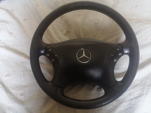 Кожаный руль mercedes (1 фото из 5)