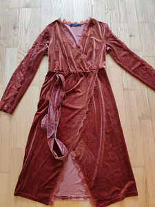 Kleidid hinnaga 7 eur (1 foto / 9)