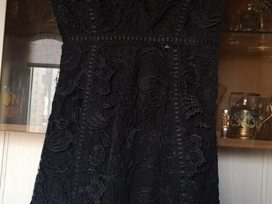 Guess новое платье XS / S