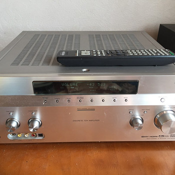 Sony DA1200ES helivõimendi resiiver.
