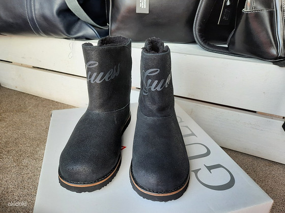 Jalanõud Guess suurus 37 (23,2 cm)