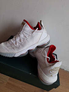 Korvpalli tossud (Lebron 16 low) (10 foto / 10)