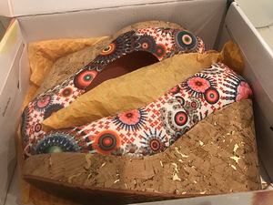 Kingad 37 Desigual (2 foto / 3)