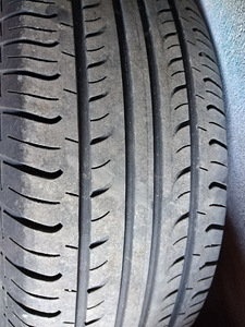 Ketastega kummi müümine R17 (1 foto / 3)