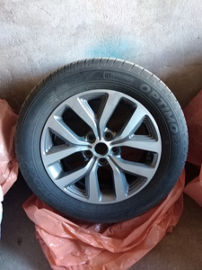 Ketastega kummi müümine R17 (3 foto / 3)