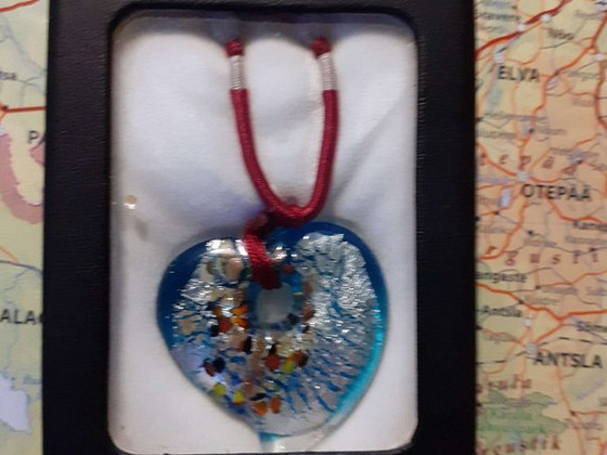 Kaunis kaelaehe, Cui Yu Yuan Jewelry juveelitehase toode