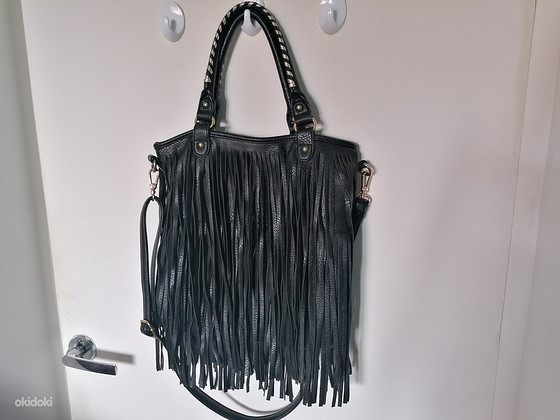 Käekott kunstnahast. Black. Heas seisukorras.