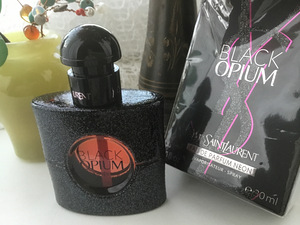 Black Opium eau de Parfum Neon 28/30 мл (1 фото из 3)