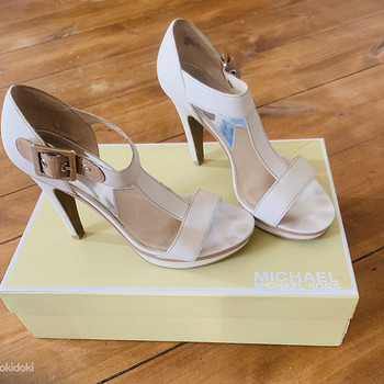Müüa beezid Michael Kors kontskingad nr 39