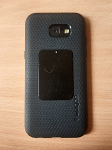 Самсунг А 5 (2 фото из 3)