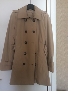 Плащ женский, новый, подклад отстегной, фирмы CALVIN KLEIN (2 фото из 2)