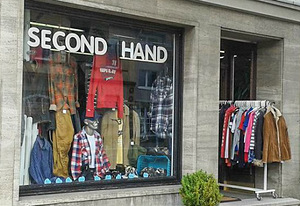 SECOND HAND (1 foto / 1)