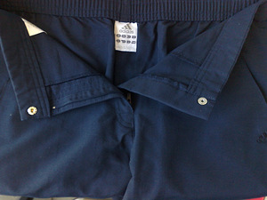 Шорты adidas 38 (3 фото из 3)