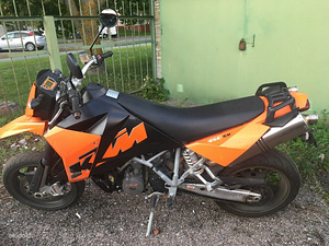 KTM 950 SM (1 фото из 2)