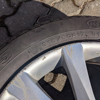 Mazda диски с шиной 215/50R17