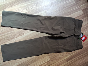 Новые походные штаны 33/32 (2 фото из 3)