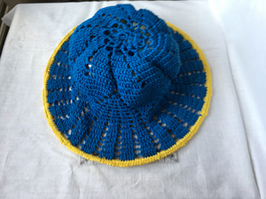 Ilusad ažuraarsed suvemütsid lastele (3 foto / 10)