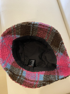 Bucket Hat Urban Outfitters (2 foto / 3)