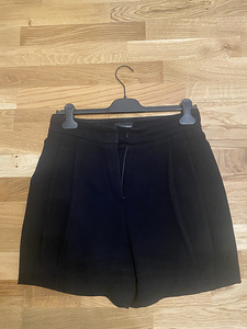 Emporio Armani lühikesed püksid (1 foto / 3)