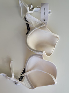 WHITE CALVIN KLEIN BRA (3 foto / 7)