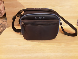 Видеокамера сумка Sony VHS 8mm (3 фото из 10)