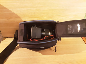 Видеокамера сумка Sony VHS 8mm (2 фото из 10)