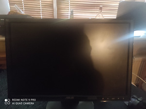 Продам монитор asus (1 фото из 3)