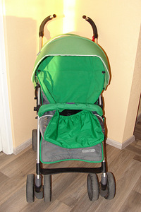 Chicco (2 foto / 3)