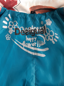 Uueväärne Desigual trench mantel, vihmamantel (2 foto / 4)