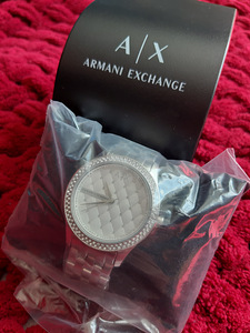 Armani Exchange (1 фото из 1)