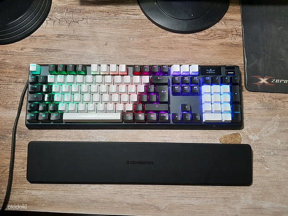 SteelSeries Apex 5