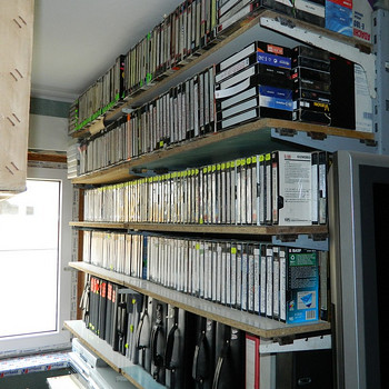 FILMIKOGU, 300 VHS.