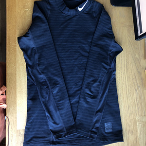 Nike Pro spordipesu suurus M (junior) (1 foto / 3)
