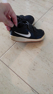 Детские кроссовки NIKE размер 22 (3 фото из 3)